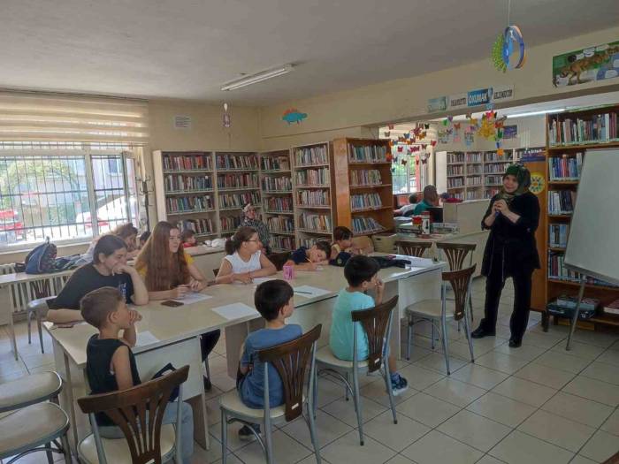 Halk Kütüphanesinde Matematik Ve Türkçe Atölyesi Etkinliği Düzenlendi