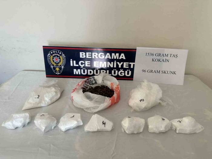 Zehir Tacirleri Polisi Bile Şaşırttı: Bilgisayar Kasasından Uyuşturucu Çıktı