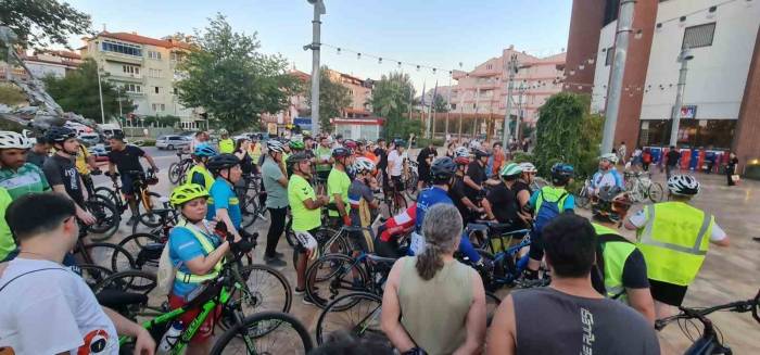 Denizli’de Pedallar ’bisikletli Cinayetleri’ İçin Çevrildi