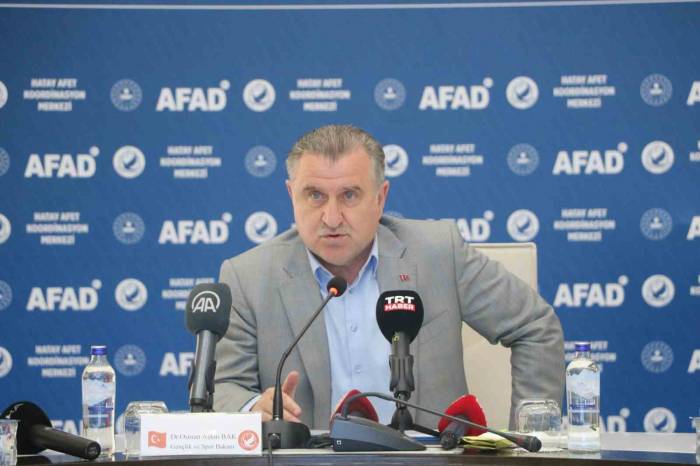 Bakan Bak: “hatayspor Ve Diğer Takımlarımıza Destek Olmak İçin Gerekli Düzenlemeleri Yapmaya Çalışıyoruz”