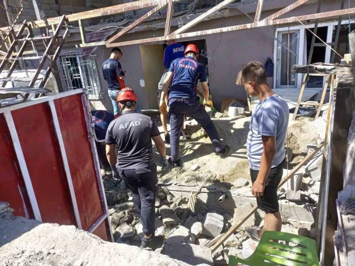 Kahramanmaraş’ta İnşaatta Göçük: 1 Ölü,2 Yaralı