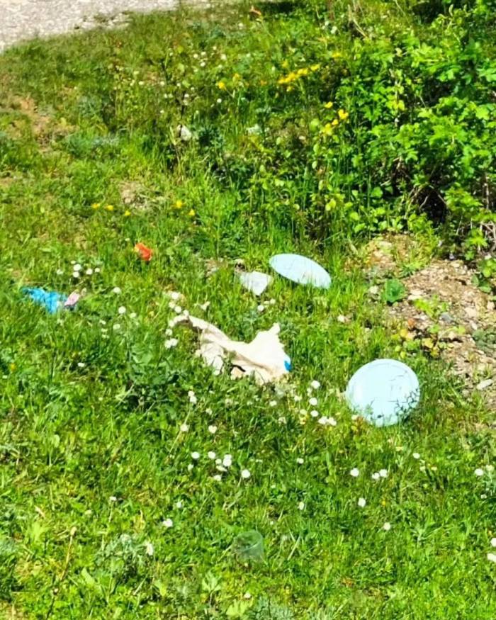 Ormanı Çöplüğe Çevirenlere Köylülerden Tepki