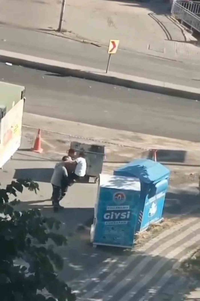 Maltepe’de Yoldan Geçen Kadın, İbb Personeli İle Tartıştı