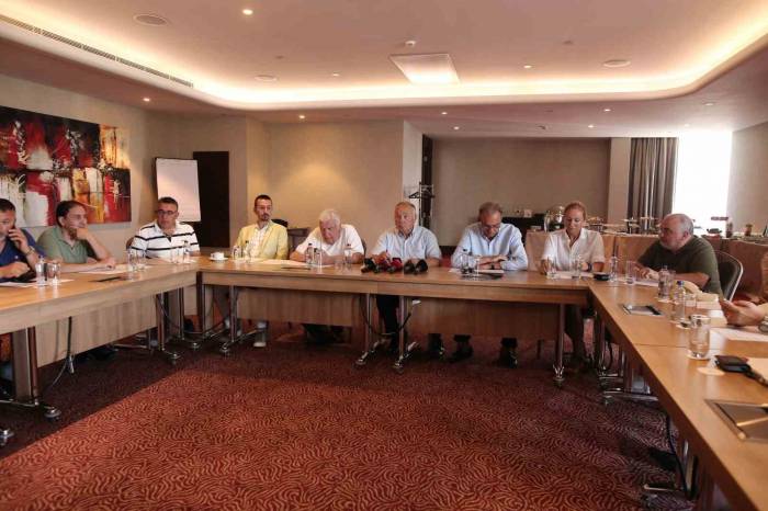 Uludağ Alan Başkanlığı Kurulmasına Turizmcilerden Destek