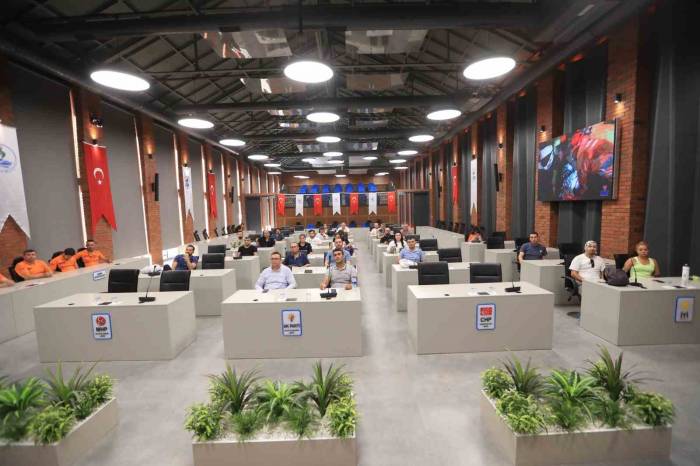 Pakut, Gönüllerle Büyümeyi Sürdürüyor