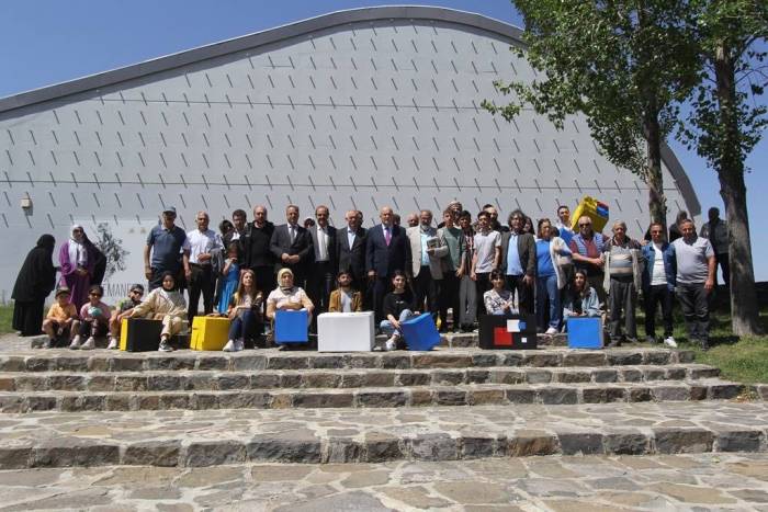 Kültür Ve Sanat Şölenlerinde Baksı Müzesi Gezildi