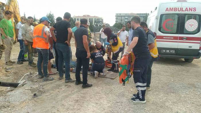 İnşaatın 1. Katından Düşen İşçi Yaralandı