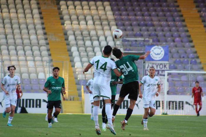 Denizlispor’un İlk Hazırlık Maçında Gol Sesi Çıkmadı