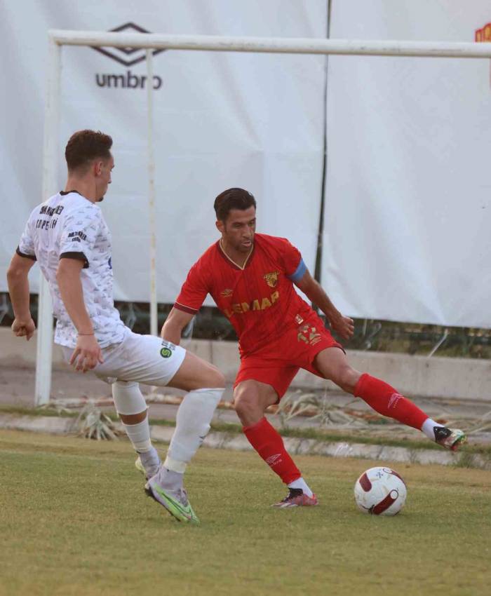 Göz-göz, Hazırlık Maçında Güldü