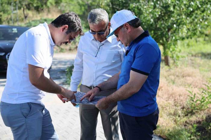 Hacılar’da Yollar Kilit Parke İle Yenileniyor