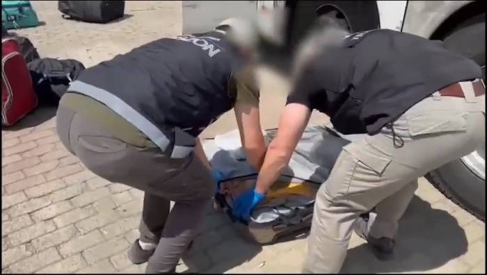 Otobüsün Bagajındaki Valizden 11 Kilo 900 Gram Uyuşturucu Çıktı