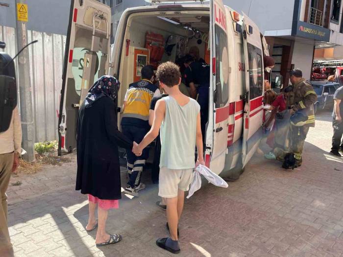 Küçükçekmece’de Korkutan Yangın