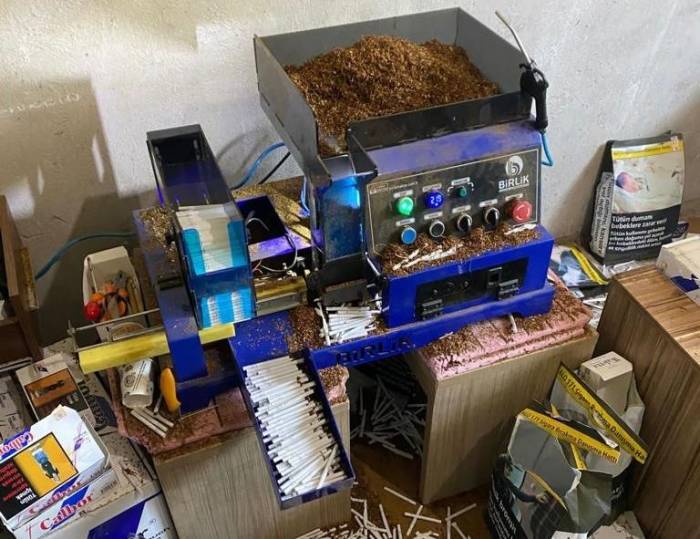 Kütahya’da 43 Kilogram Kaçak Tütün Ve 10 Bin 60 Adet Dolu Makaron Ele Geçirildi