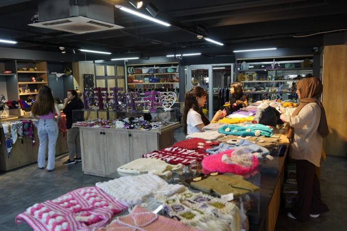Hanımların El Emeği Göz Nuru Ürünleri Bu Mağazalarda Satılıyor