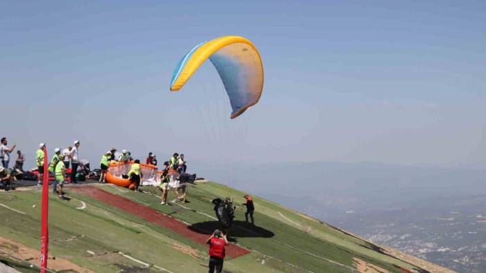 18 Ülkeden 101 Paraşütçü, Çameli Semalarını Süsledi