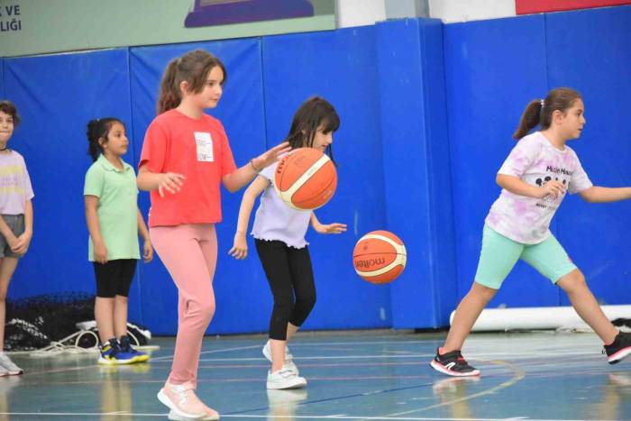 Basketbol Kursu Yoğun İlgi Gördü