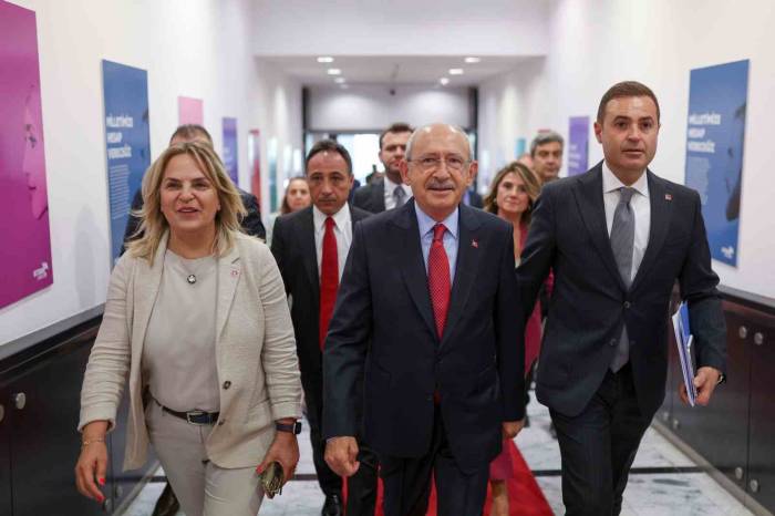 Chp Belediye Başkanları Toplantısı Sona Erdi