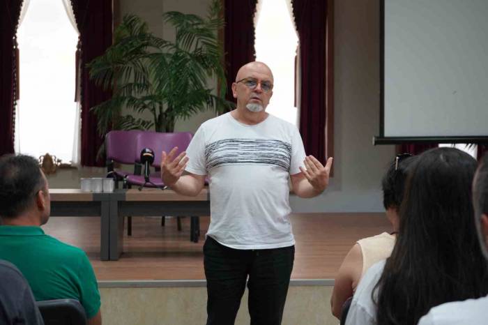 Ünlü Yapımcı Açıkladı: "yayın Mecraları Da Dijitalize Oldu"