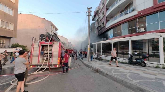 Yatağan’da Korkutan Yangın: 2 Kişi Hastaneye Kaldırıldı