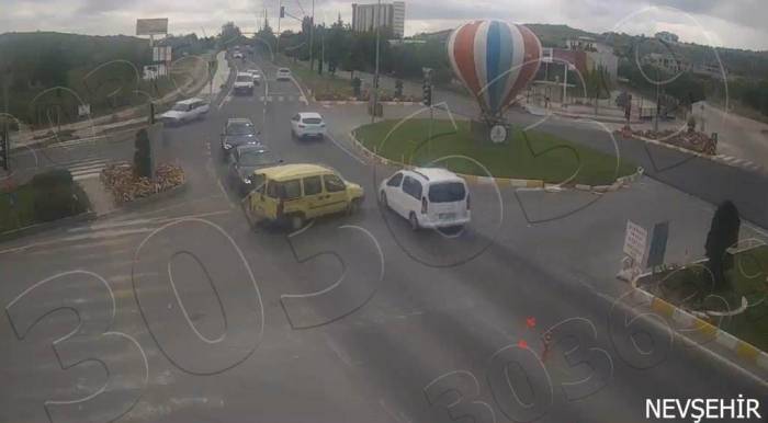 Nevşehir’de Dikkatsiz Sürücüler Kazalara Neden Oldu