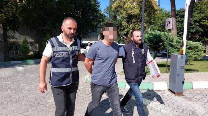 Evinde Göğsünden Tabancayla Vurularak Ölen Genç İle İlgili 4 Kişi Adliyeye Sevk Edildi