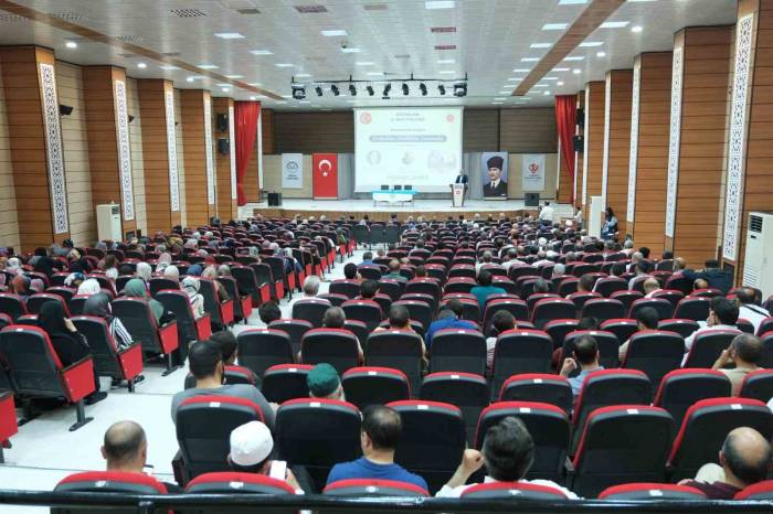 “kerbela’dan Günümüze Yansımalar” Konulu Panel Düzenlendi