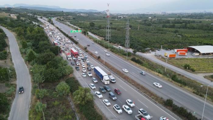 Bursa’da Peş Peşe İki Kaza: 8 Yaralı