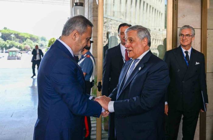 Bakan Fidan, İtalya’da Resmi Törenle Karşılandı