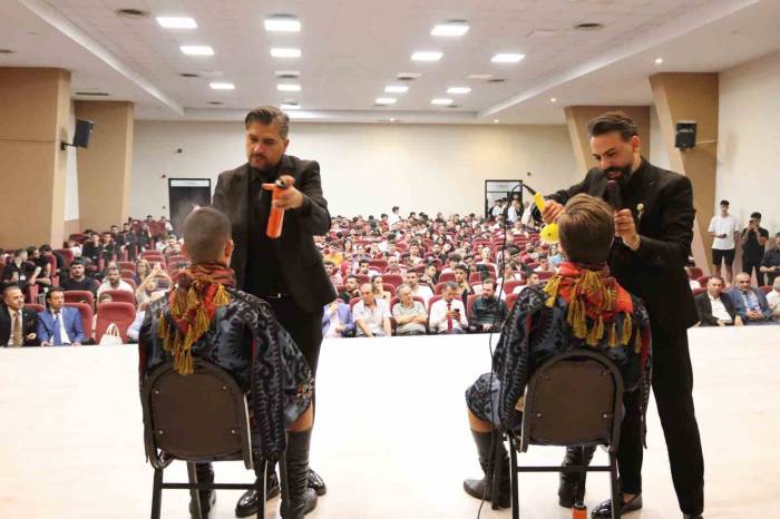 İzmir’de 92 Berber ’fade Kesim Yarışması’nda Yarışıyor