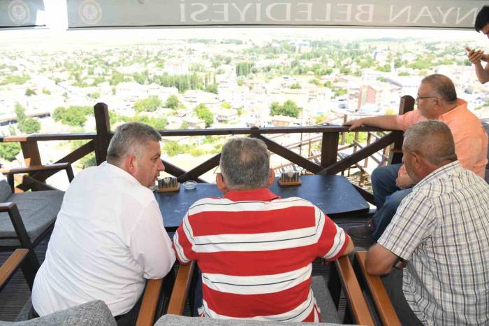 Başkan Büyükkılıç, Bünyan Cam Terası Ziyaret Etti