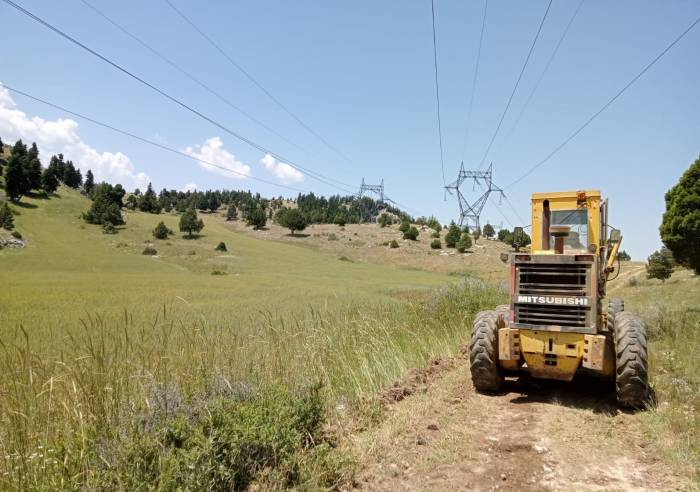 Büyükşehir’den Kırsalda Arazi Ve Yayla Yollarında Çalışma