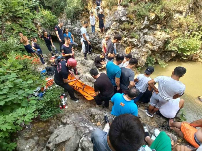 Kocaeli’de 15 Yaşındaki Çocuk Gölette Boğuldu