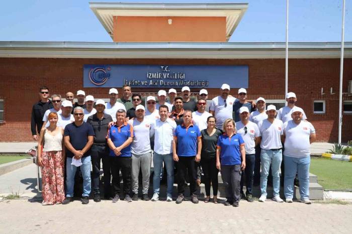 Bayraklı Muhtemel Afetlere Karşı Önlemini Alıyor