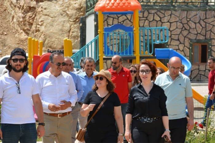 1. Herkari Uluslararası Bilim Sanat Edebiyat Kongresi Sona Erdi