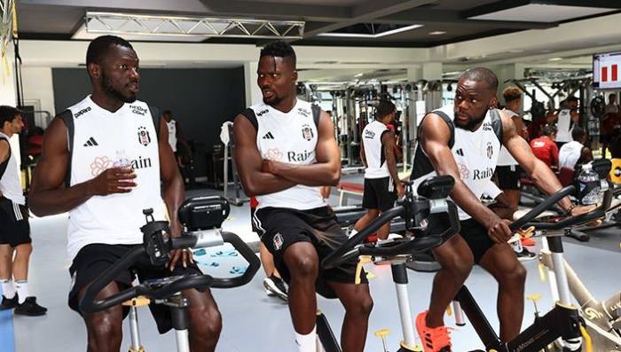 Beşiktaş, Salonda Çalıştı