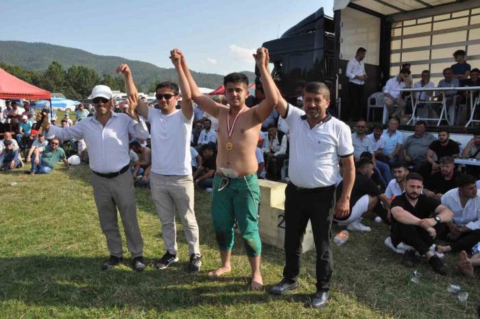 Köyde Bayram Şenliği