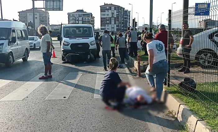 Edremit’te Kavşakta Zincirleme Kaza: 1 Yaralı