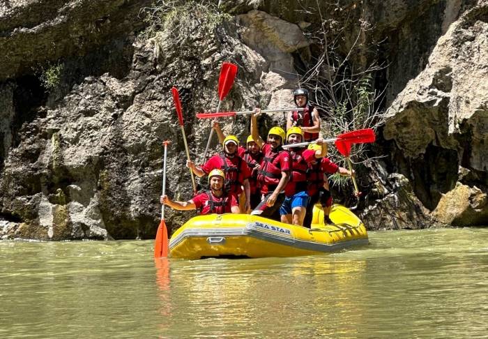 Erzincan Meb Akub Rafting Etkinliği İle Gelişimine Devam Ediyor