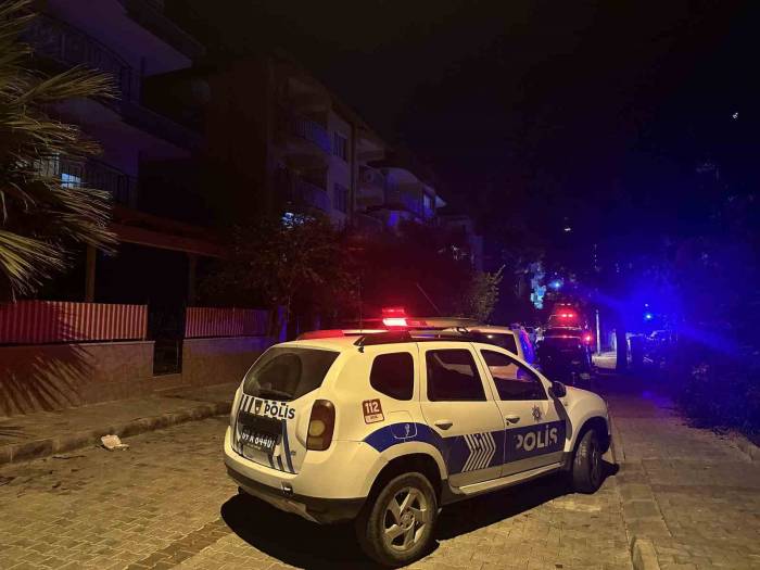 Hırsız Girdiği Evden Askeri Personelin Silahını Çaldı