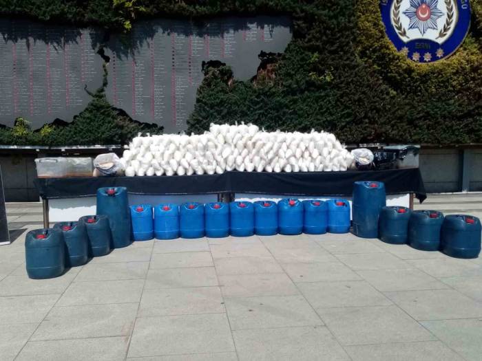İstanbul’da 849 Kilo Uyuşturucu Yakalandı