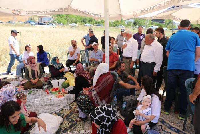 Başkan Çolakbayrakdar, Hafta Sonu Yüreğil Mahallesi’nde Vatandaşlarla Buluştu