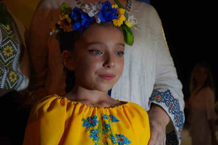Rize’deki Festivalde Ukrayna Ekibinden Duygulandıran Gösteri
