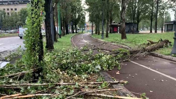 İtalya’da Şiddetli Fırtına: 2 Ölü