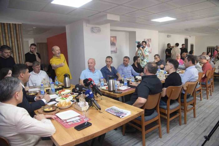 Kahramankazan Belediyesi Basın Mensuplarıyla Buluşma Etkinliği Düzenledi
