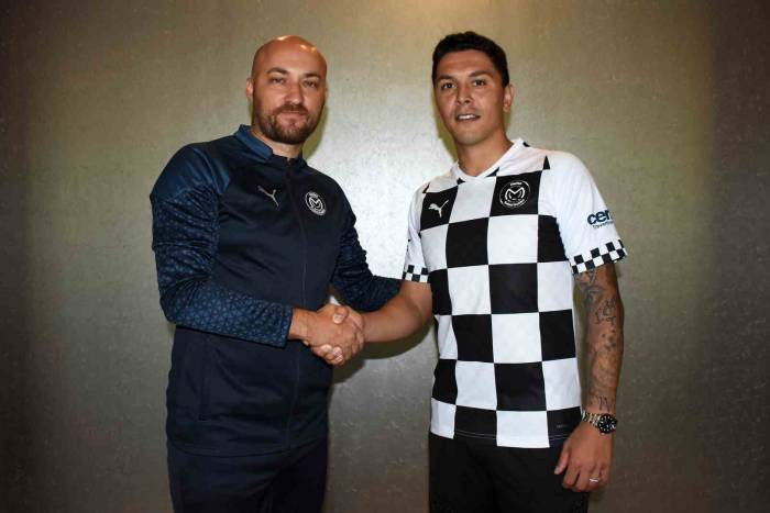 Oğuzhan Berber Manisa Fk’da