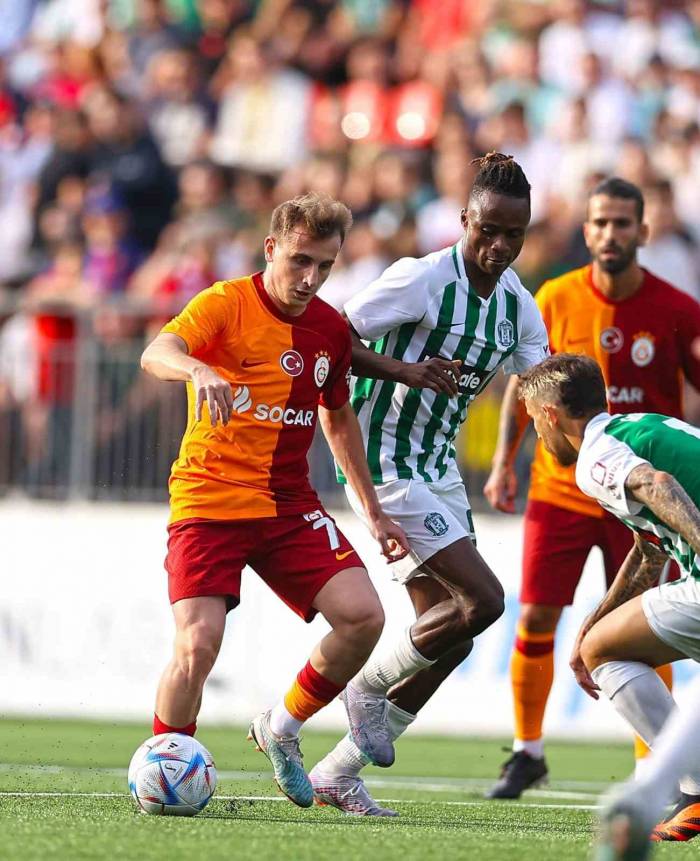 Uefa Şampiyonlar Ligi: Zalgiris Vilnius: 0 - Galatasaray: 0 (ilk Yarı)