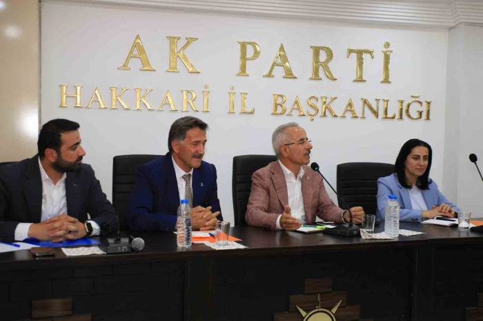 Bakan Uraloğlu, Hakkari’den Ayrıldı