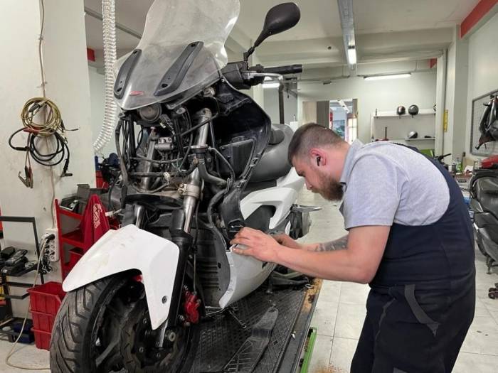 Yaz Aylarında Motosiklet Kullanımına Ve Bakımına Dikkat