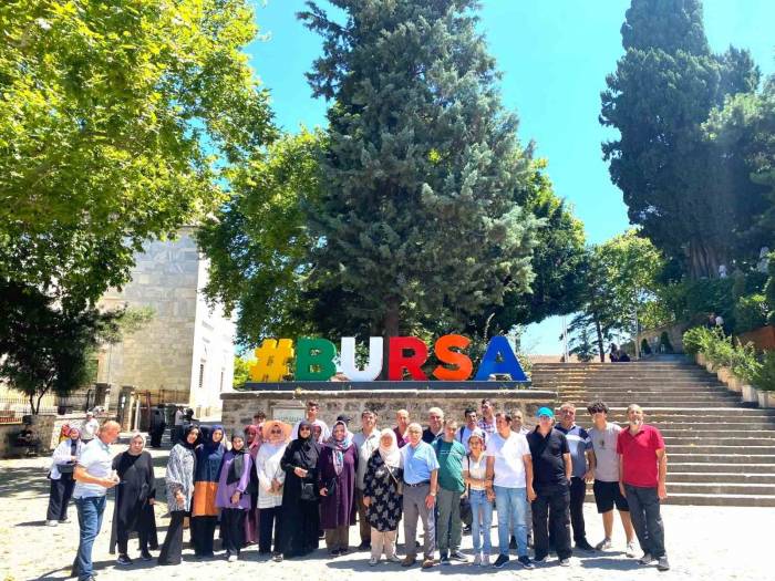 Esenlerliler Seyahat Rotalarında Hem Eğleniyor Hem Öğreniyor