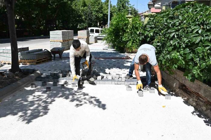 Isparta Belediyesi’ Den Begonit Taş Çalışması